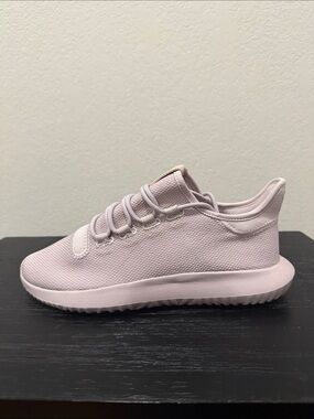New Women’s Size 7 adidas Light Pink Women's running training shoes Sneakers